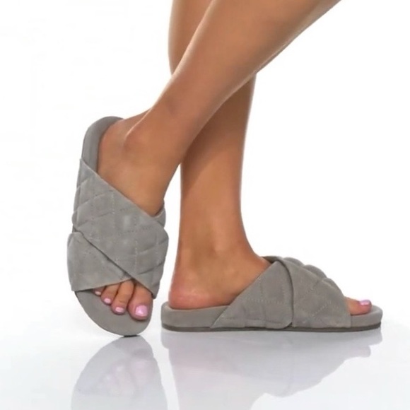 NWOB Seychelles Wide Awake Grey sandal - Picture 1 of 7